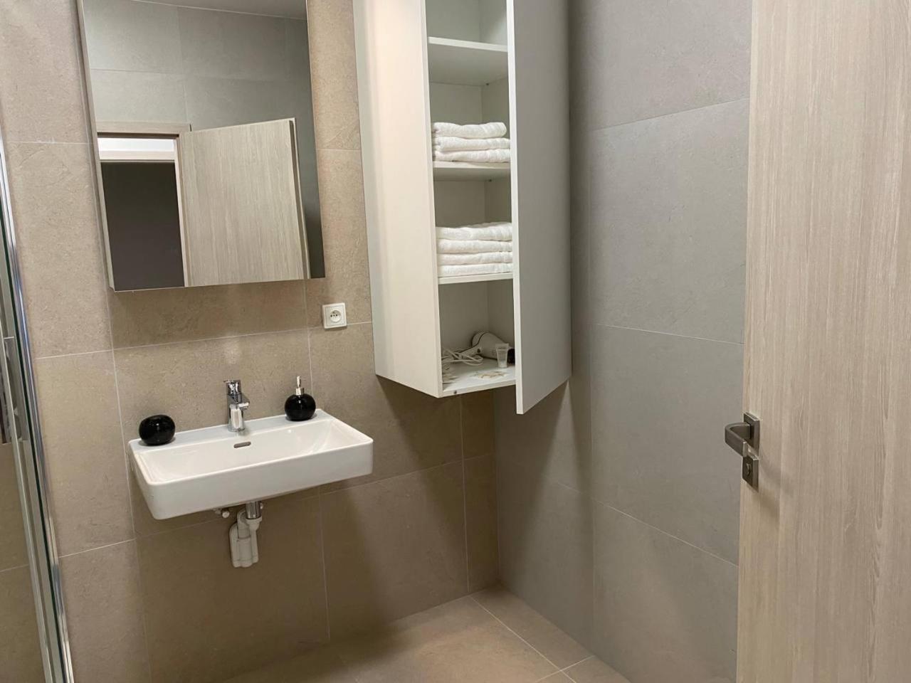 Appartement Perla Hradce 103 à Hradec Králové Extérieur photo